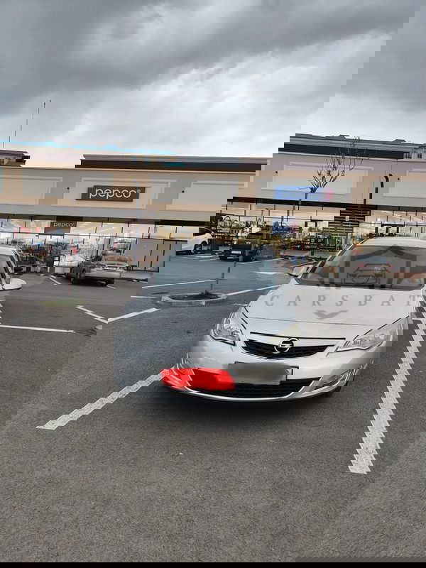 Opel Astra J [2009 - 2018] 1.3 CDTI Cosmo 2011