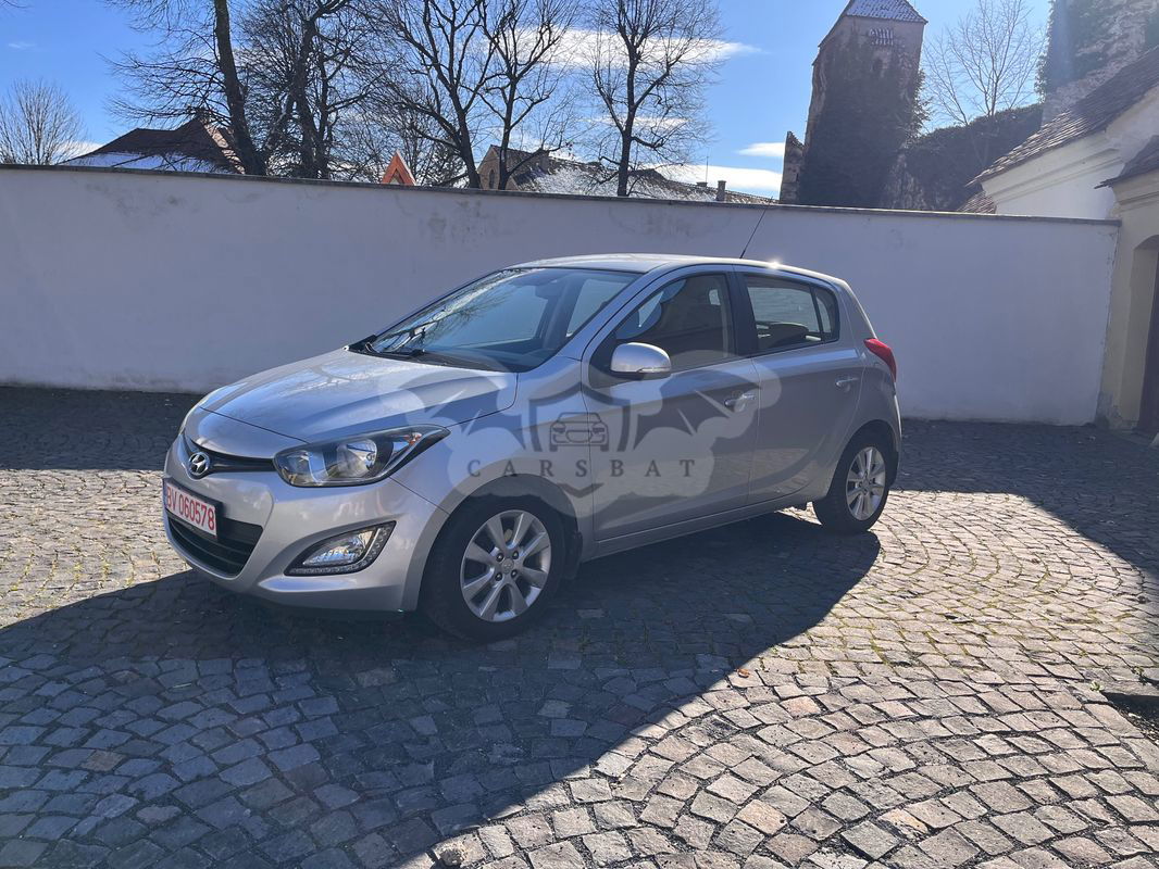 Hyundai i20 I [2009 - 2014] 1.4 Automatik Trend 2012