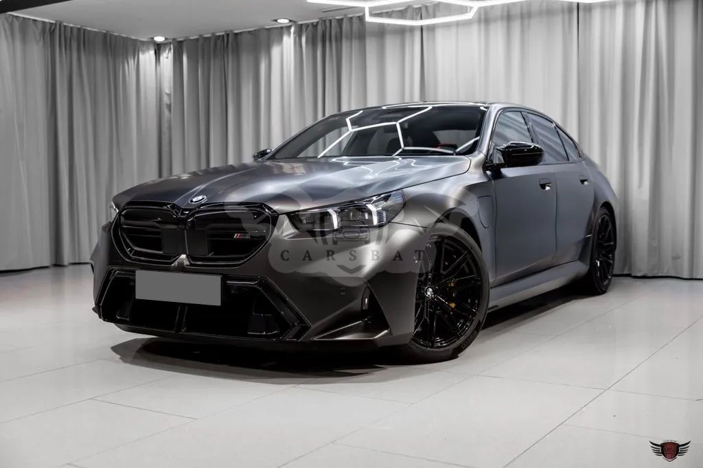 BMW M5 xDrive AT PHEV 2025