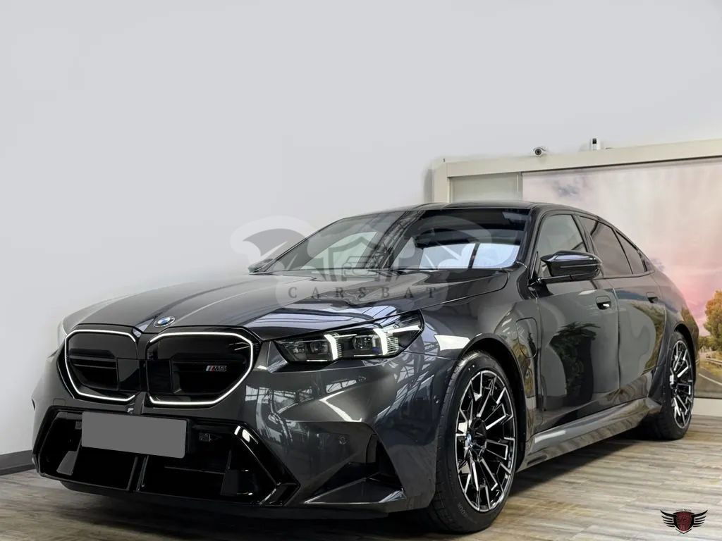 BMW M5 xDrive AT PHEV 2024