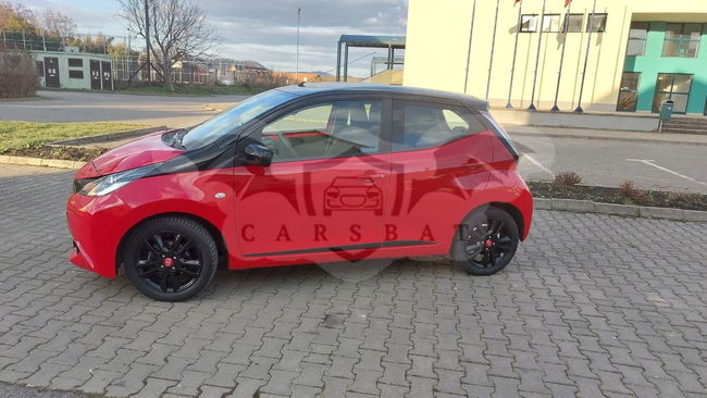 Toyota Aygo II [2014 - 2021] 1.0 X - play 2017