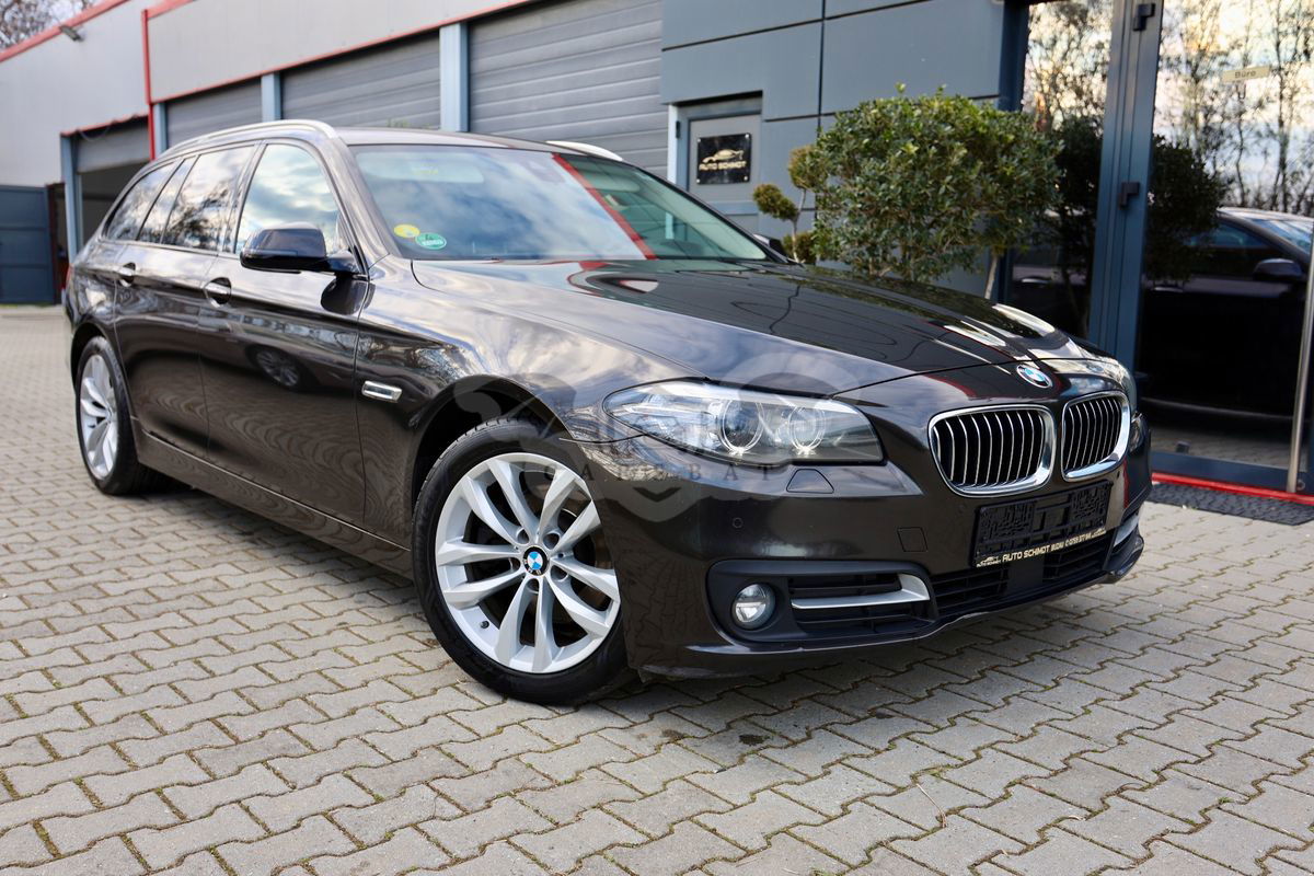 BMW 5 Series 520d xDrive AT 2015