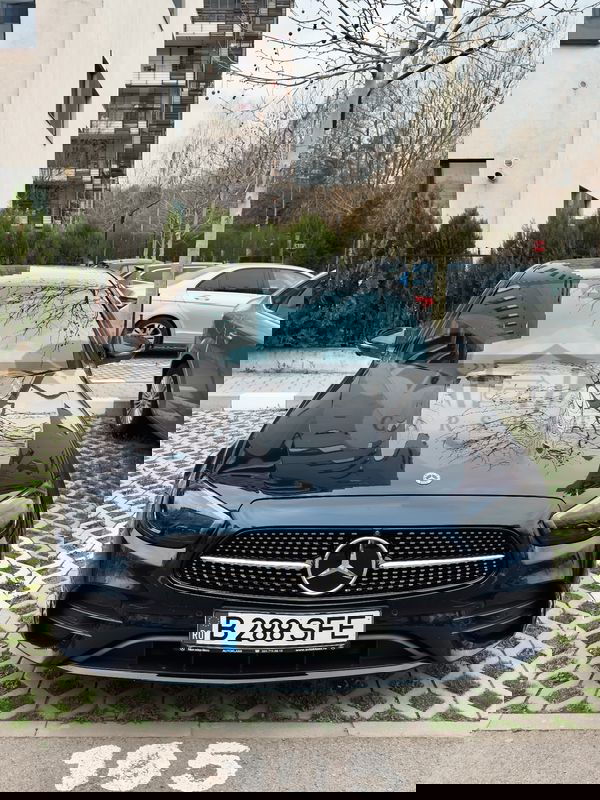 Mercedes-Benz E W213 [2016 - 2023] 220 d MHEV T-Modell 4MATIC Aut. 2022