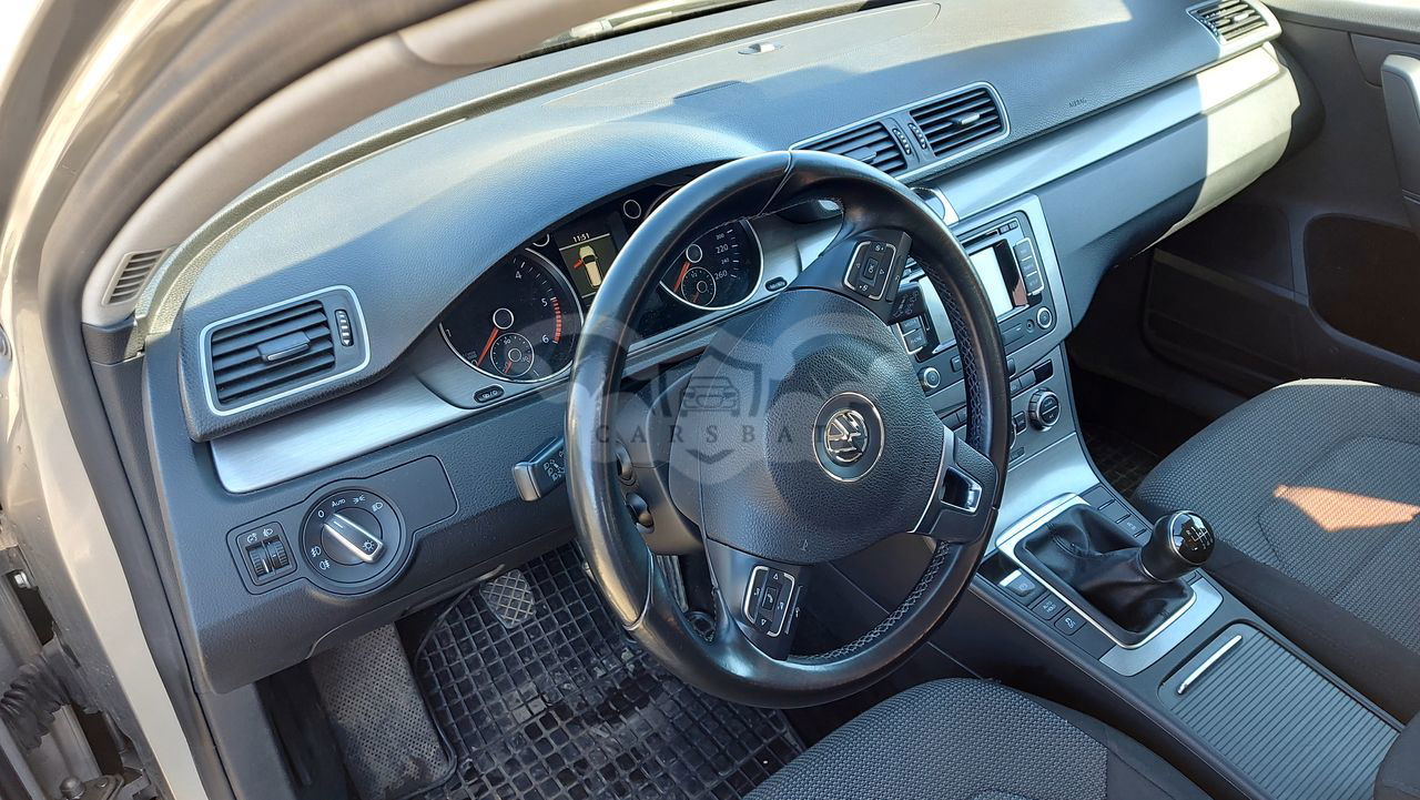 Volkswagen Passat B7 [2010 - 2014] Variant 1.6 TDI BlueMotion Technology Comfortline 2014