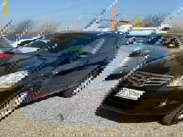 Nissan Qashqai 1.5 dCi DPF Tekna 2010