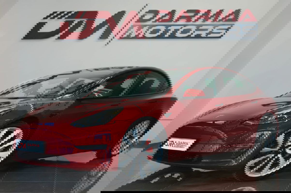 Tesla Model 3 Langstreckenbatterie Allradantrieb Dual Motor Performance 2021