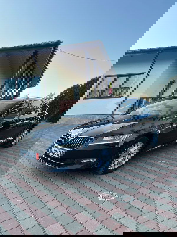 Skoda Superb III [2015 - Prezent] Combi 2.0 TDI DSG 4X4 Sportline 2018