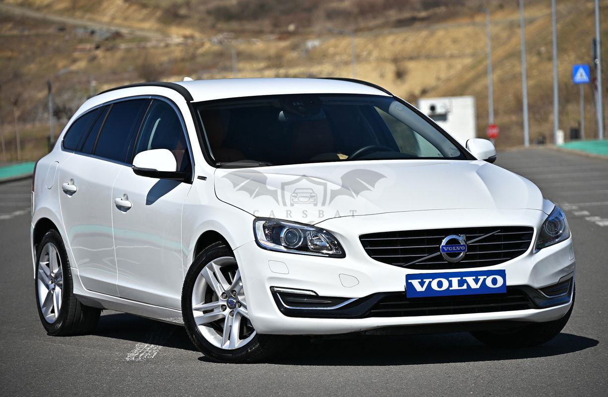 Volvo V60 D6 Plug-In-Hybrid AWD Geartronic Summum 2014