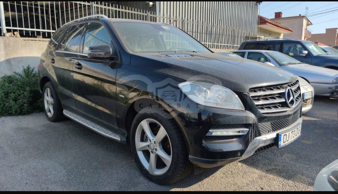 Mercedes-Benz ML W166 [2011 - 2015] 350 BlueTec 4MATIC Aut 2012