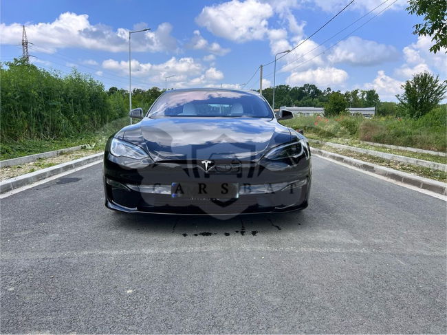 Tesla Model S 2023