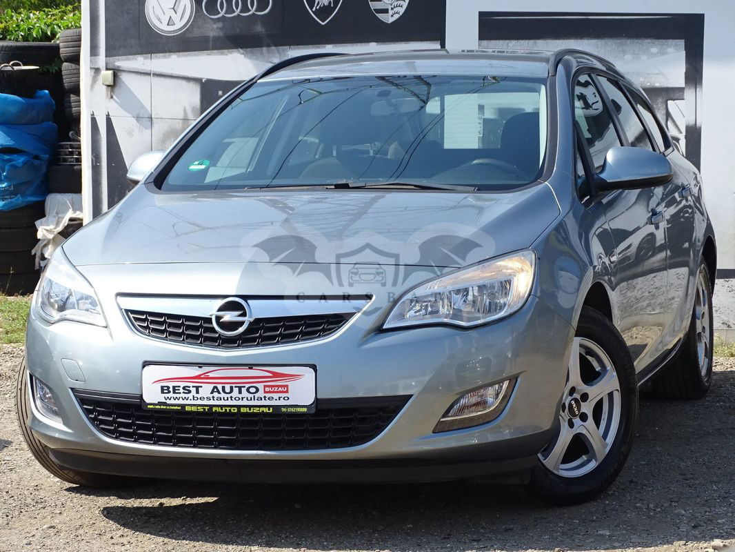 Opel Astra J [2009 - 2018] Sports Tourer 1.4 ECOTEC Selection 2012