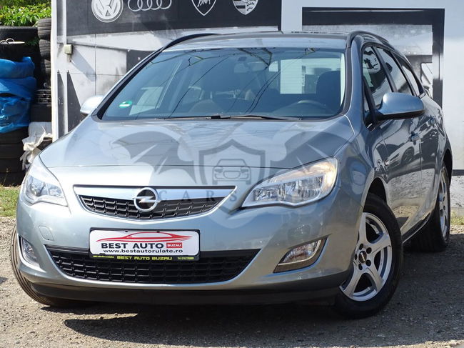 Opel Astra J [2009 - 2018] Sports Tourer 1.4 ECOTEC Selection 2012