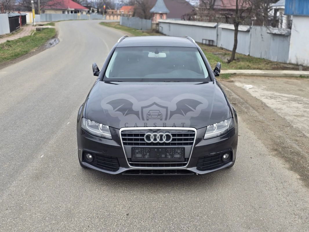 Audi A4 B8 [2007 - 2015] Avant 2.0 TDI DPF Attraction 2011
