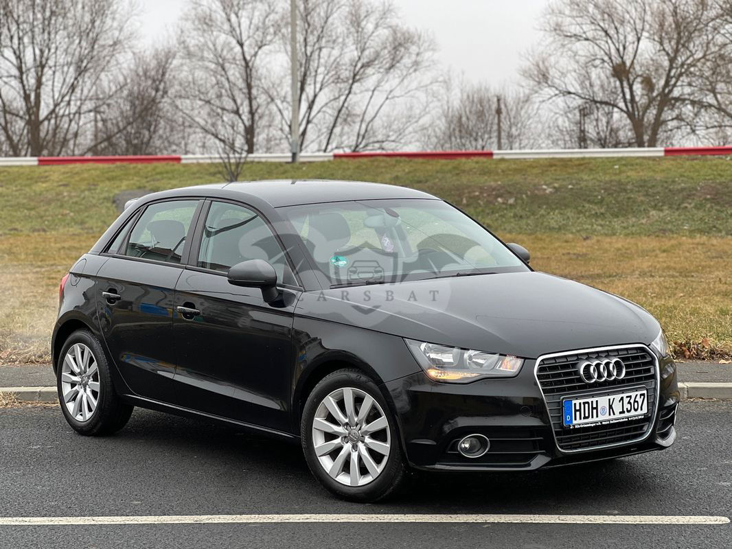 Audi A1 8X [2012 - 2018] 1.6 TDI Sportback Attraction 2013