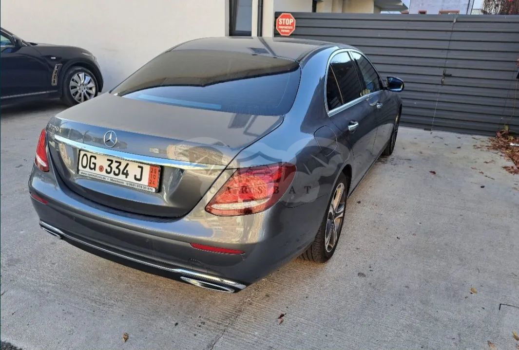 Mercedes-Benz E W213 [2016 - 2023] 220 d T 9G-TRONIC 2016