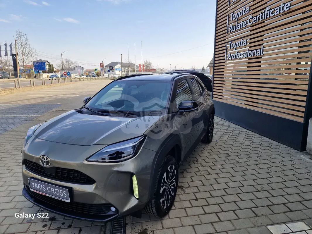 Toyota Yaris Cross 1.5 VVT-i HSD 4x4 Dynamic 2024