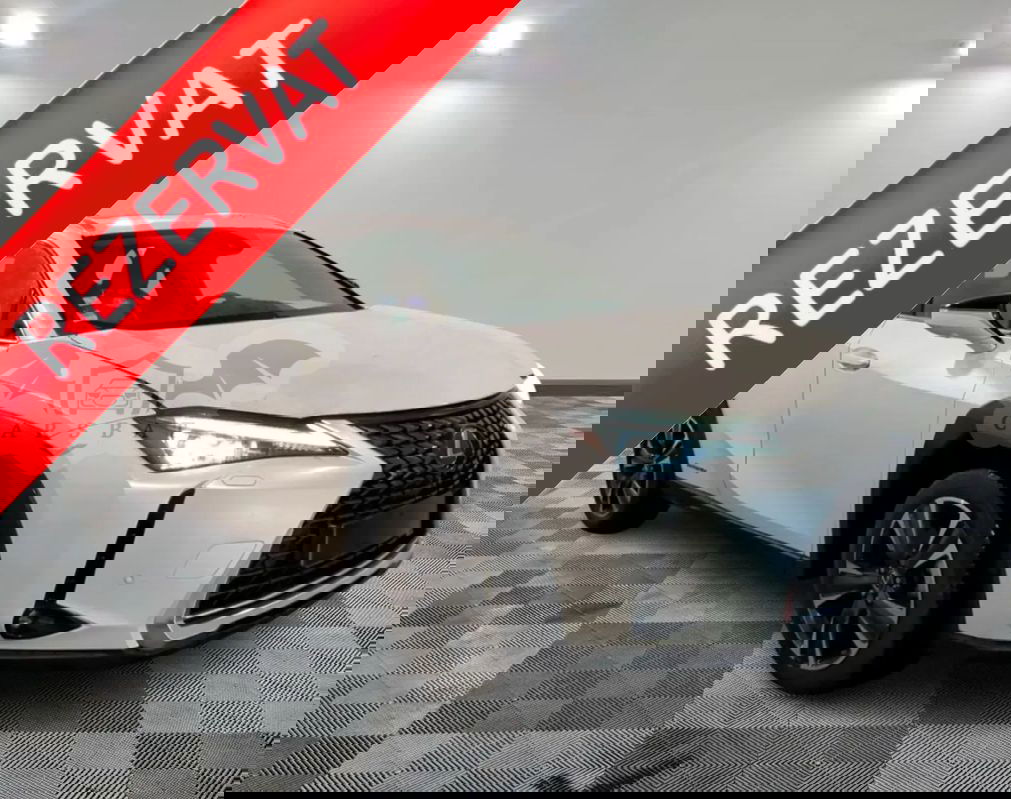 Lexus UX 250h Luxury Line 2019