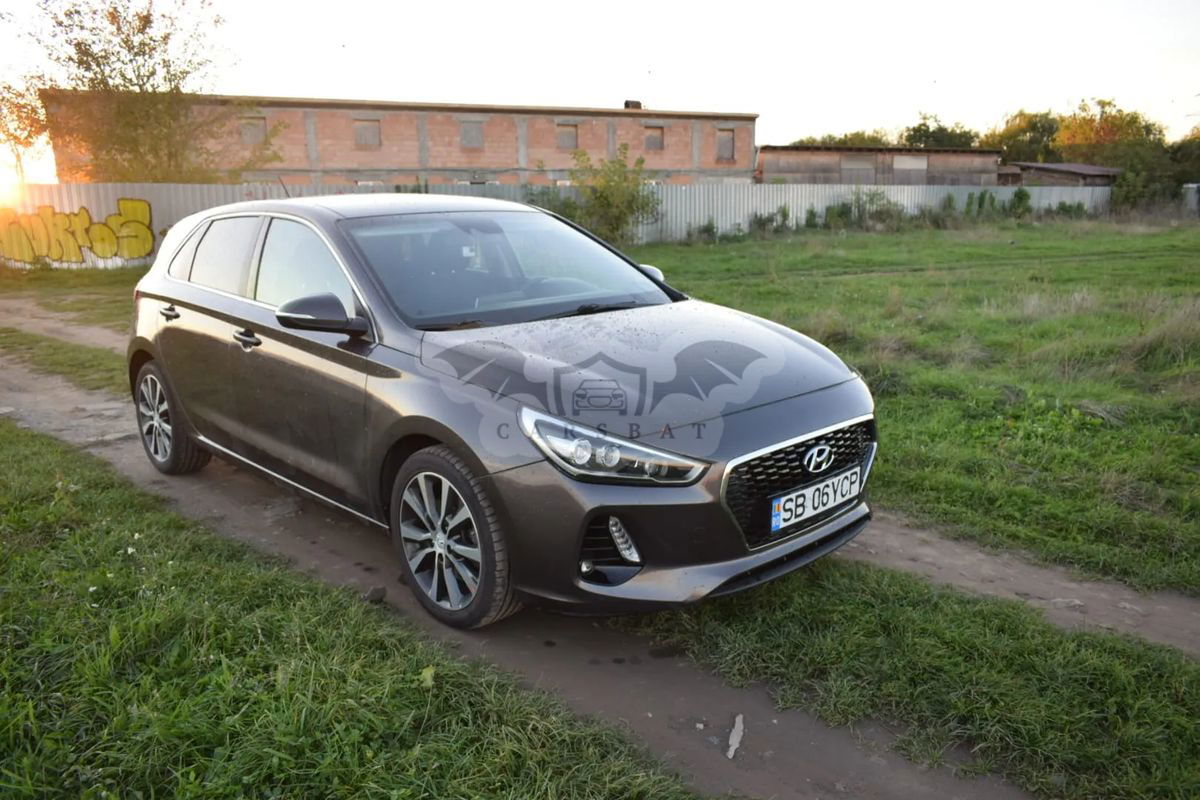 Hyundai i30 III [2016 - Prezent] 1.4 T-GDI 140CP 5DR M/T Launch Edition Exclusive 2017