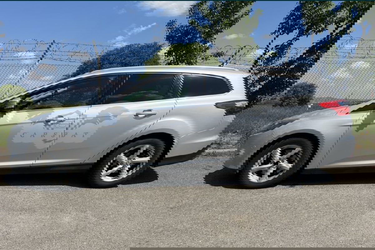 Ford Focus MK3 [2010 - 2018] 2.0 TDCI DPF Titanium 2011