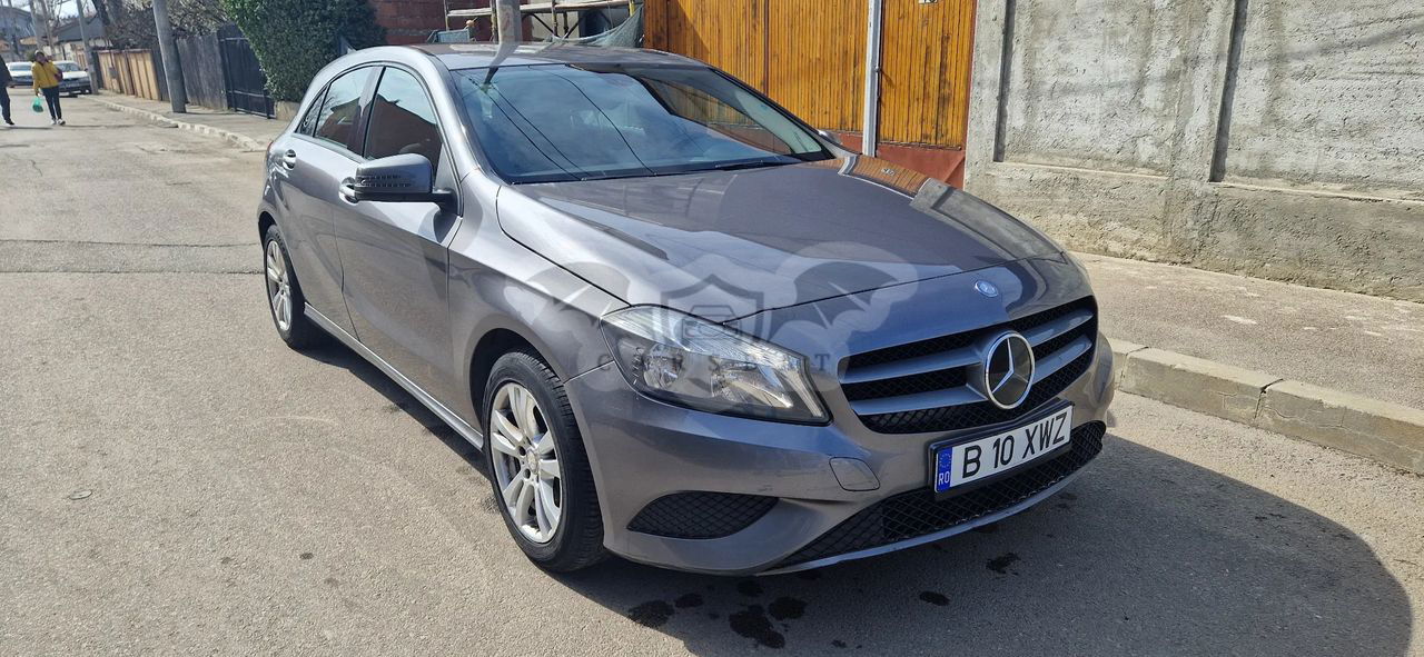 Mercedes-Benz A W176 [2012 - 2018] 160 CDI 7G-DCT Style 2014