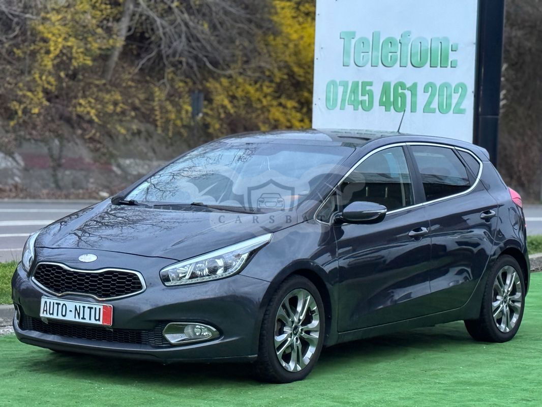 Kia Ceed II [2012 - 2018] 1.6 CRDi 128 Aut. Platinum Edition 2013