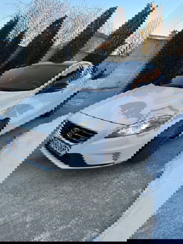 Volvo V40 D4 VEA R-Design 2014