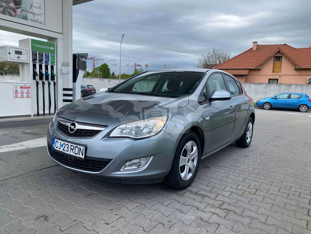 Opel Astra J [2009 - 2018] 1.7 CDTI DPF Active 2012