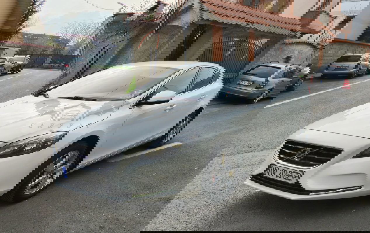 Volvo V40 II [2012 - Prezent] D2 94g Momentum 2015