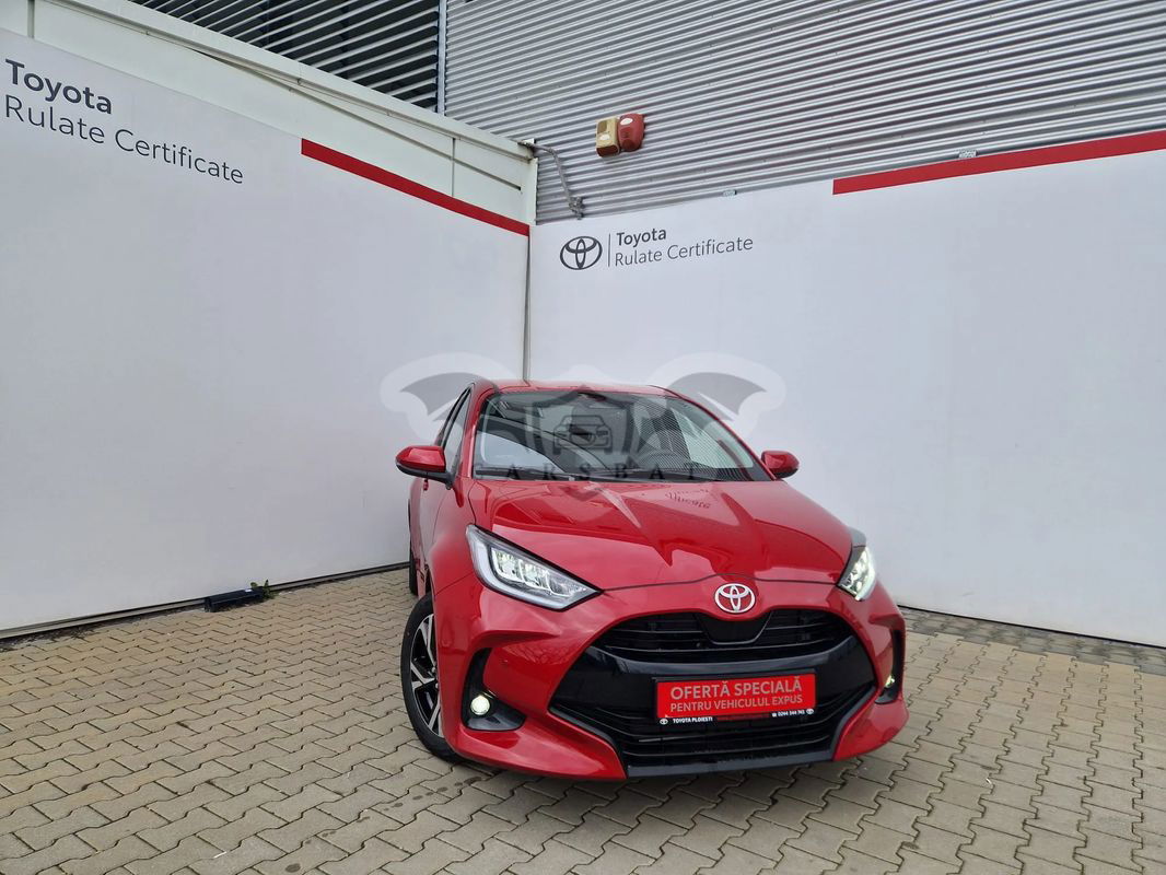 Toyota Yaris 1.5 116 CP HEV Business 2024