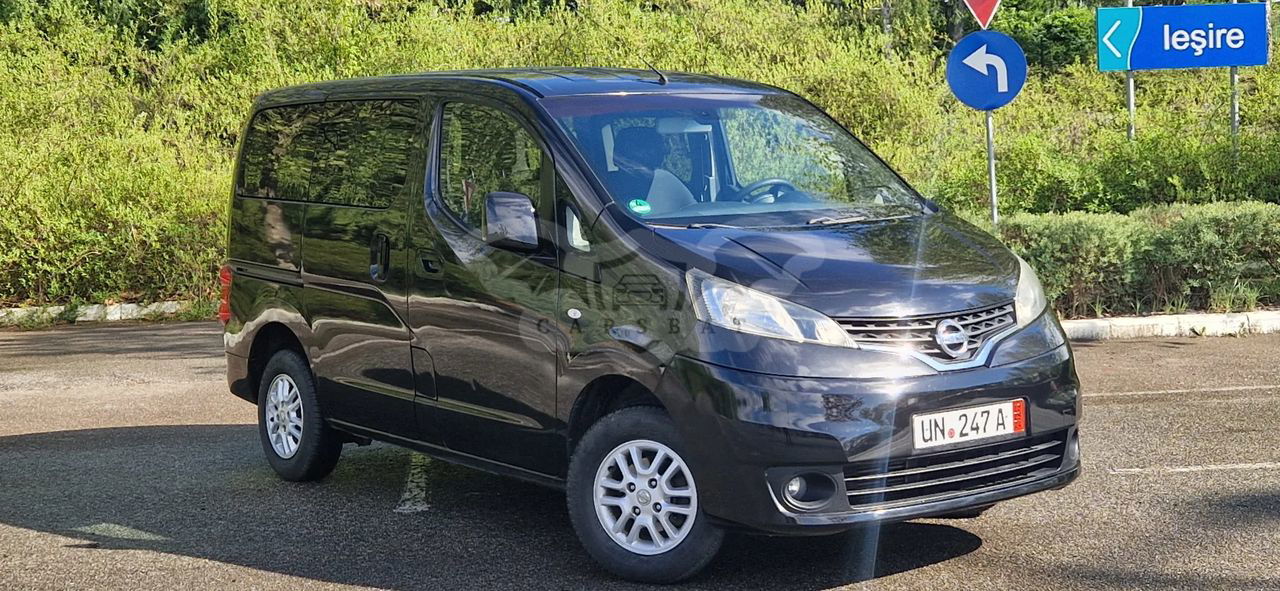 Nissan NV200 2012