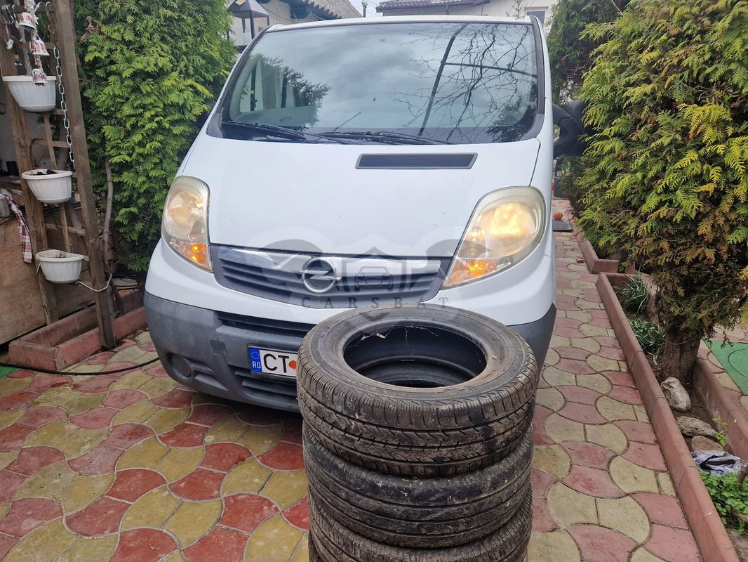 Opel Vivaro 2011