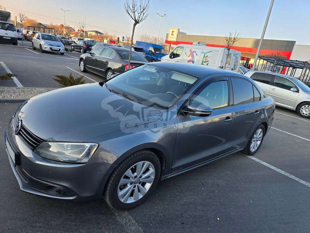Volkswagen Jetta A6 [2010 - 2018] 1.6 TDI Blue Motion Technology Comfortline 2011