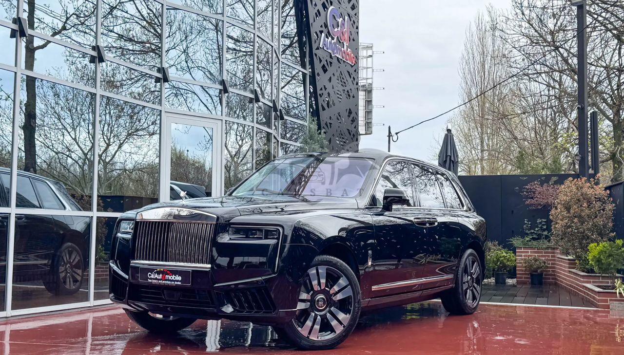 Rolls-Royce Cullinan Standard 2025
