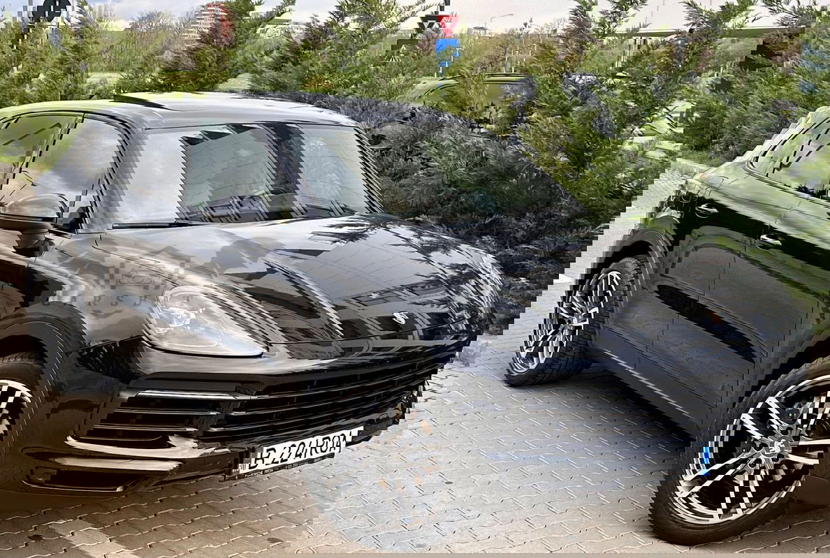 Porsche Cayenne Standard 2020