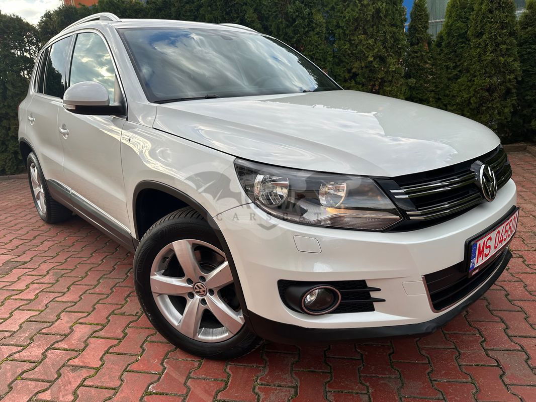Volkswagen Tiguan 2.0 TDI SCR 4MOTION BlueMotion Technology DSG Lounge Sport & Style 2015