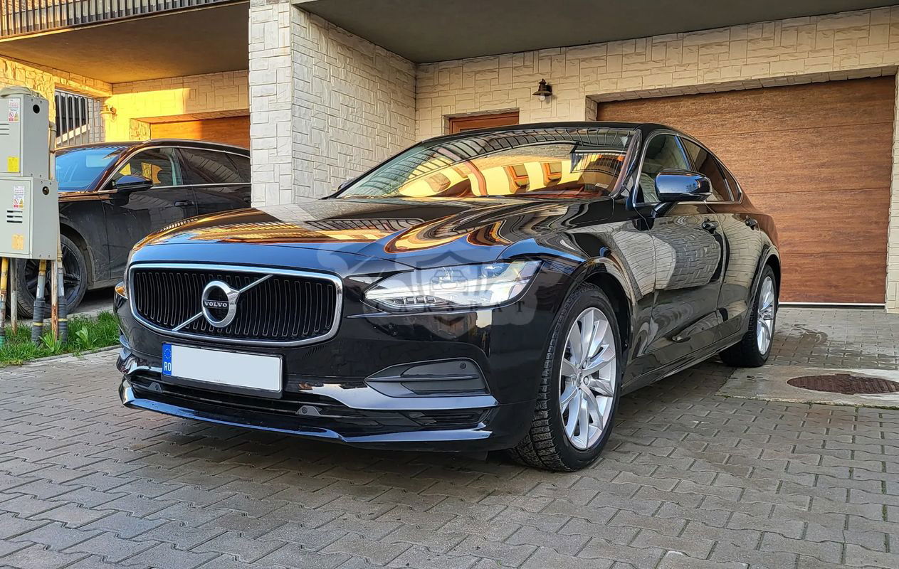 Volvo S90 D4 Geartronic Momentum Pro 2019