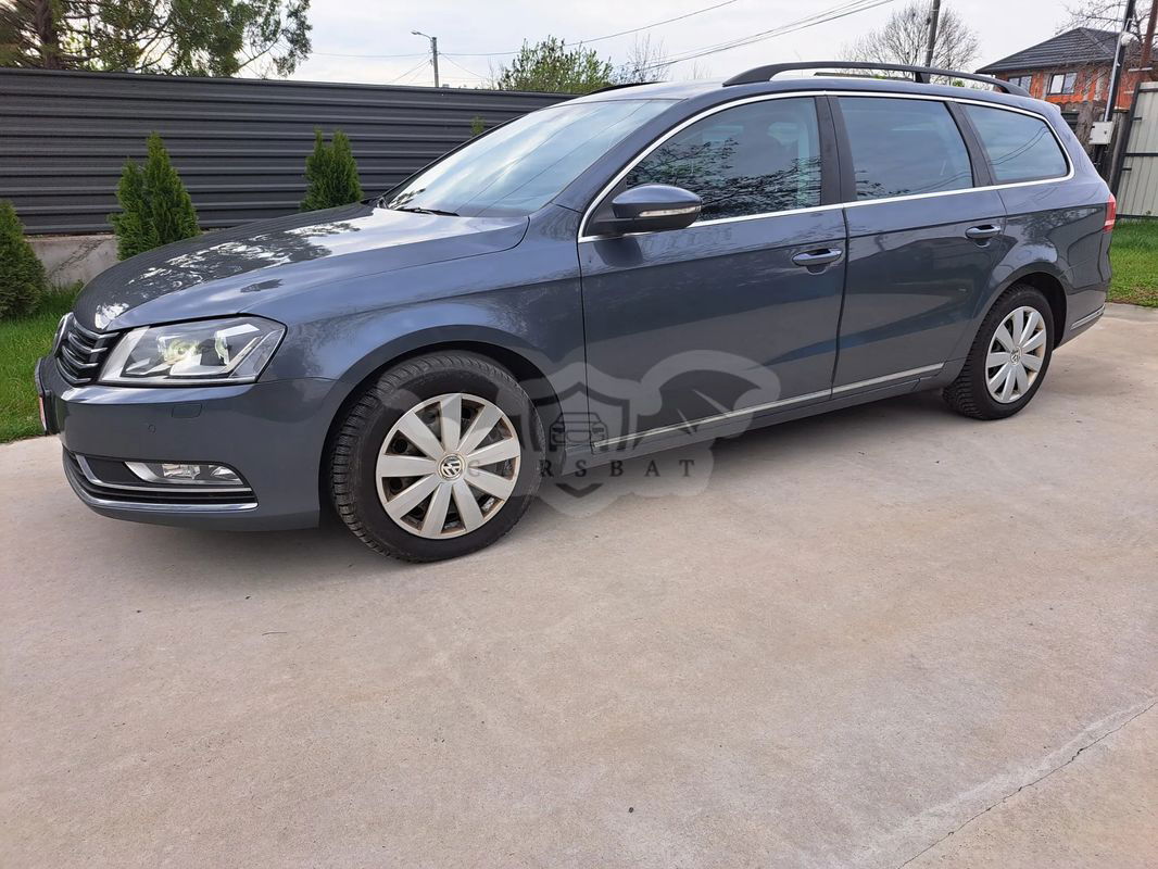Volkswagen Passat B7 [2010 - 2014] Variant 2.0 TDI BlueMotion Technology DSG Comfortline 2013