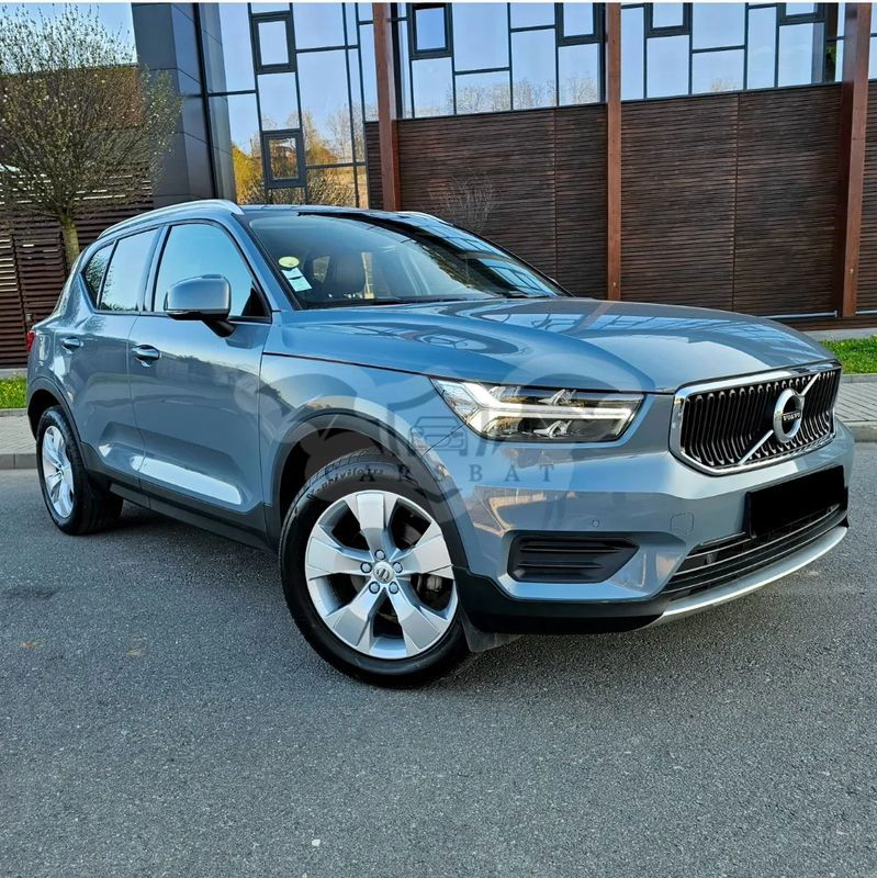 Volvo XC40 D3 Momentum Pro 2021