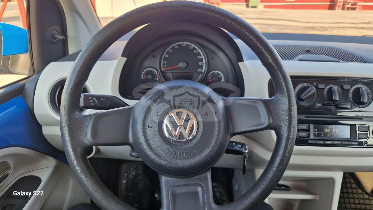Volkswagen Up! 2014