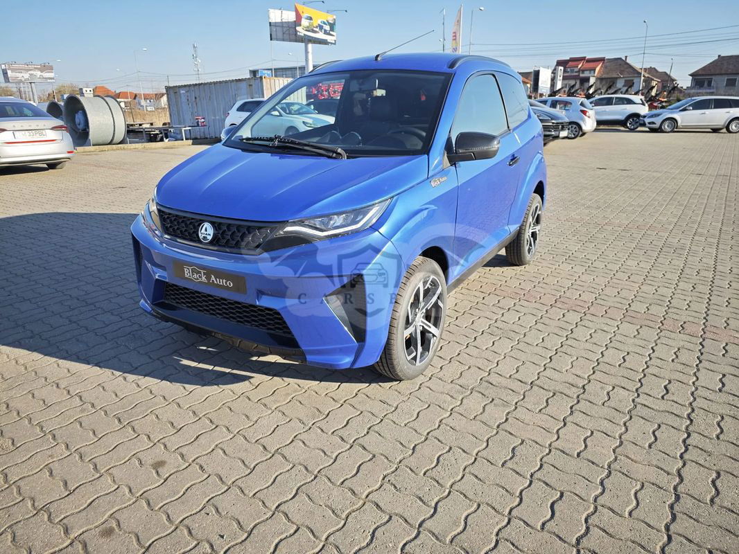 Aixam Crossover 2025