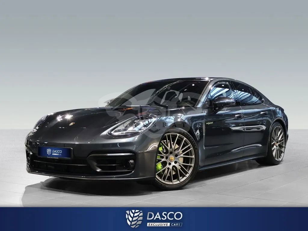Porsche Panamera 2023