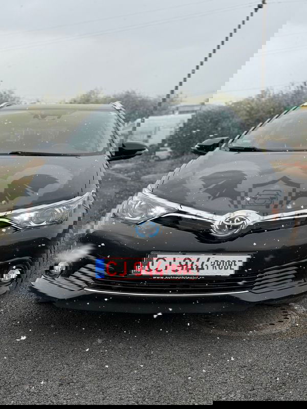 Toyota Auris II [2012 - 2018] 1.8 VVT-i Hybrid Automatik Touring Sports Executive 2017