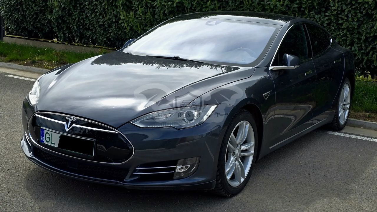 Tesla Model S 85 2014