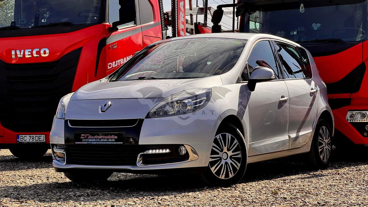 Renault Scenic III [2009 - 2016] ENERGY TCe 130 BOSE EDITION 2016