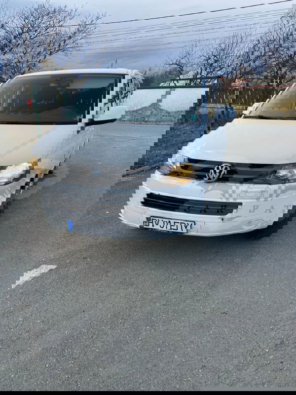 Volkswagen Caravelle 2014