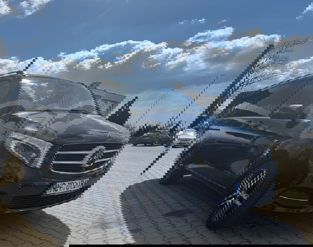 Mercedes-Benz V 250 (BlueTEC) d lang 7G-TRONIC Avantgarde Edition 2017
