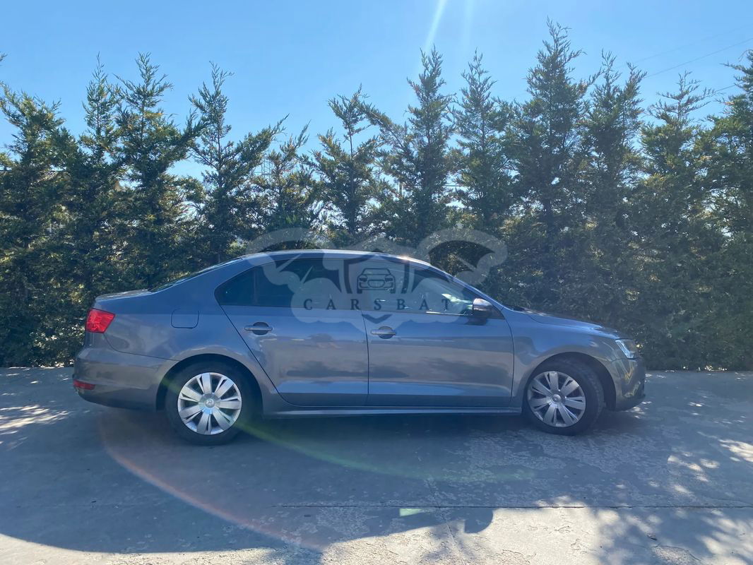 Volkswagen Jetta A6 [2010 - 2018] 1.2 TSI Comfortline 2011