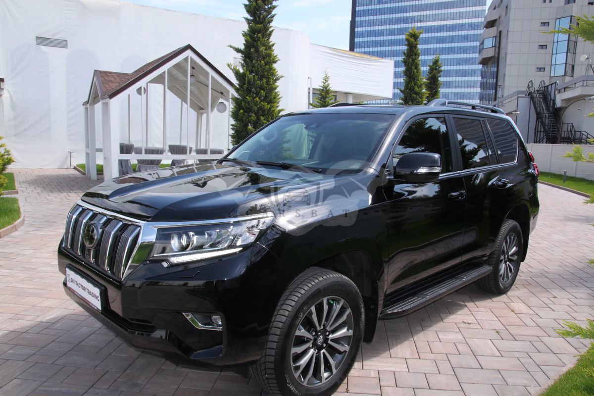 Toyota Land Cruiser 2.8l Turbo D-4D A/T Executive 2019