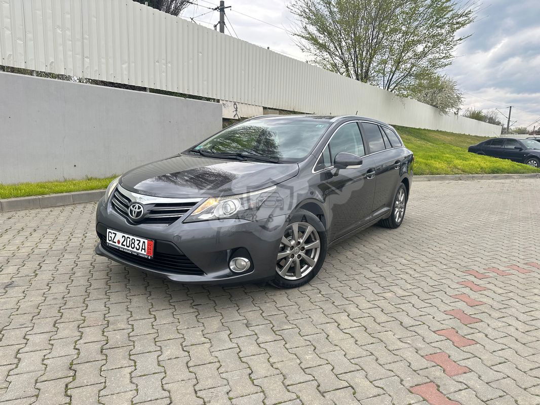 Toyota Avensis Combi 2.2 D-4D Business Edition 2013
