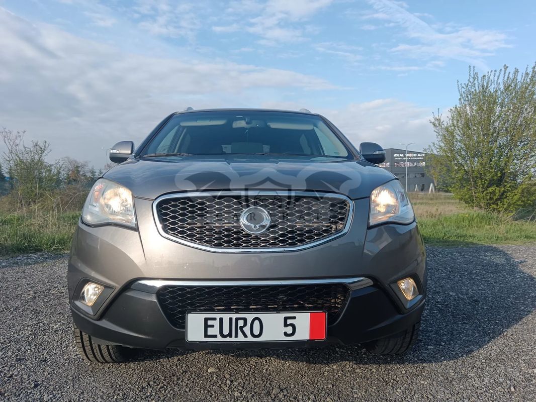 Ssangyong / KG Mobility Korando 2.0 E-XDI DPF 2WD Crystal 2012